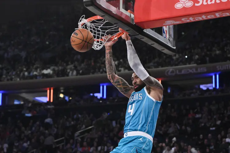 NBA大师掌控篮球盛宴三分投篮赛拉开帷幕
