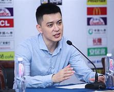 包含辽宁队前景严峻，主教练指导队伍力求突破的词条
